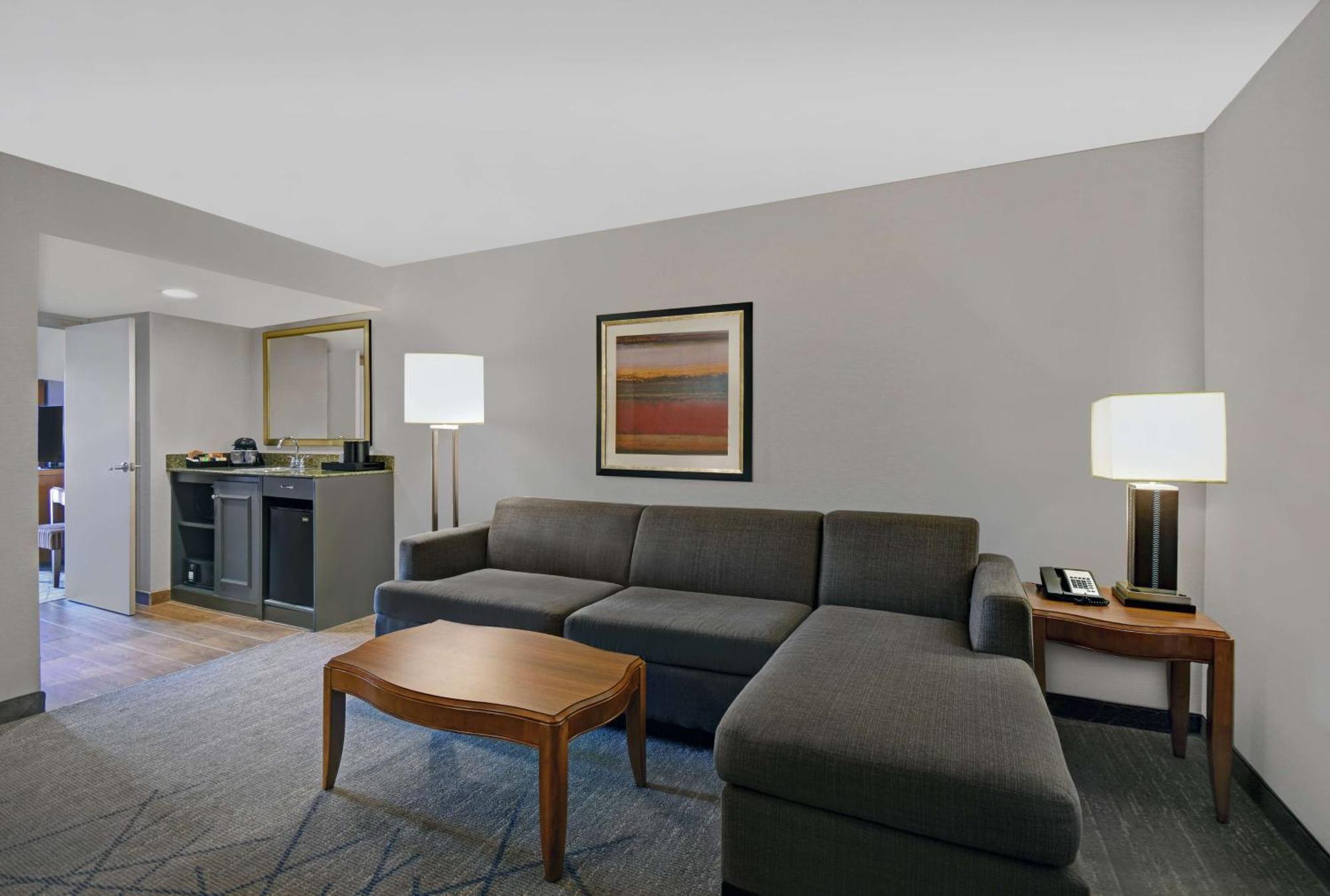 Embassy Suites By Hilton Detroit - Livonia/Novi Luaran gambar