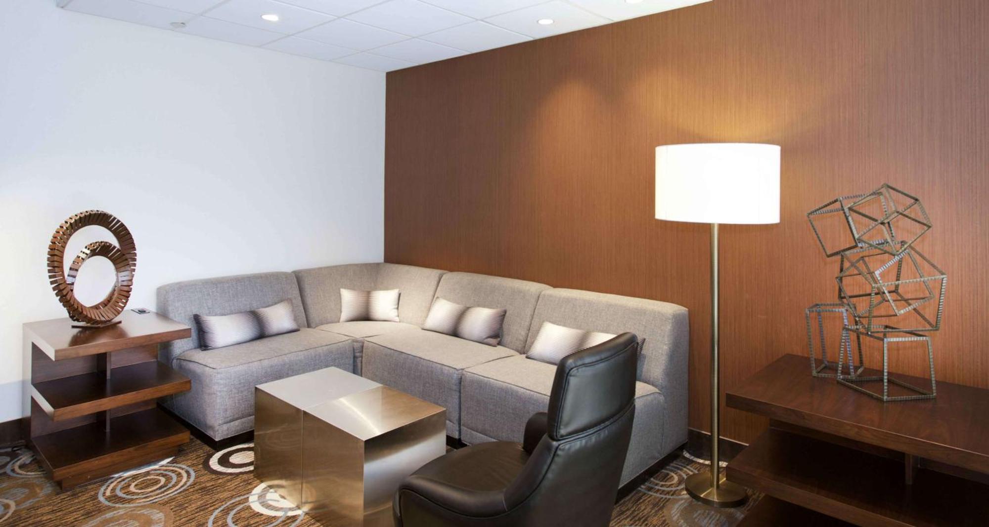 Embassy Suites By Hilton Detroit - Livonia/Novi Luaran gambar