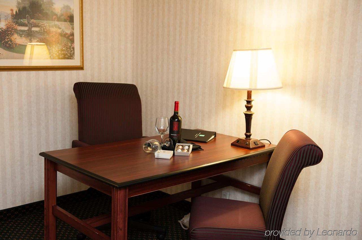 Embassy Suites By Hilton Detroit - Livonia/Novi Luaran gambar