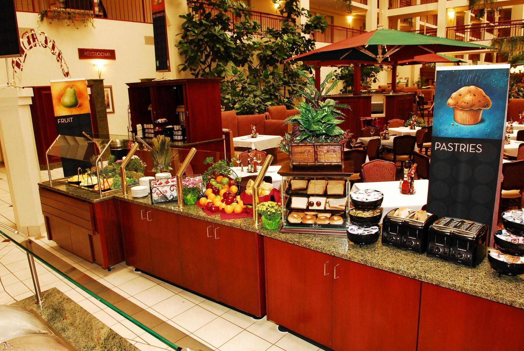 Embassy Suites By Hilton Detroit - Livonia/Novi Luaran gambar